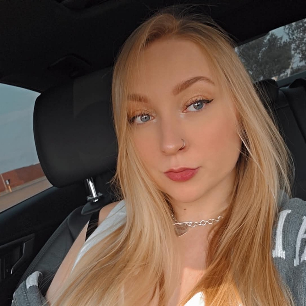 Meet your Posher, Rhianna